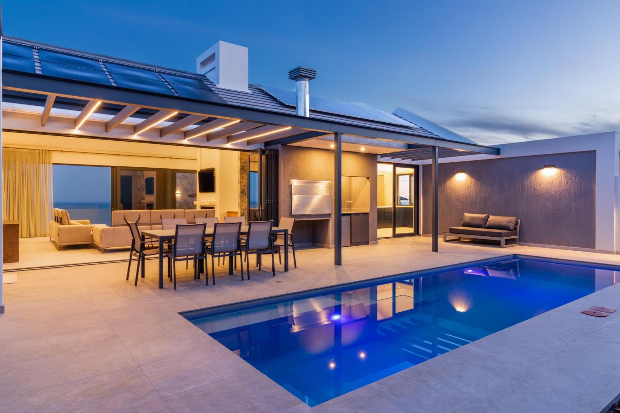 Miles End Pezula Villa